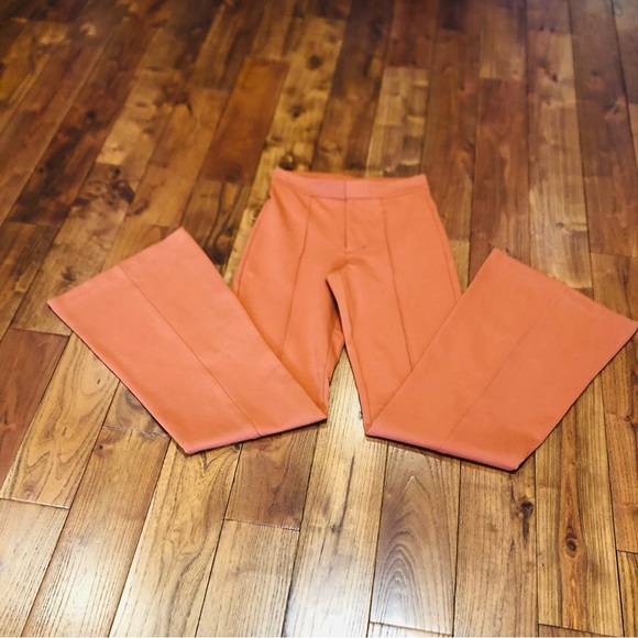 NWOT a new day High waisted with Flare orange pants
Stretchy material, size 4 - Picture 5 of 10